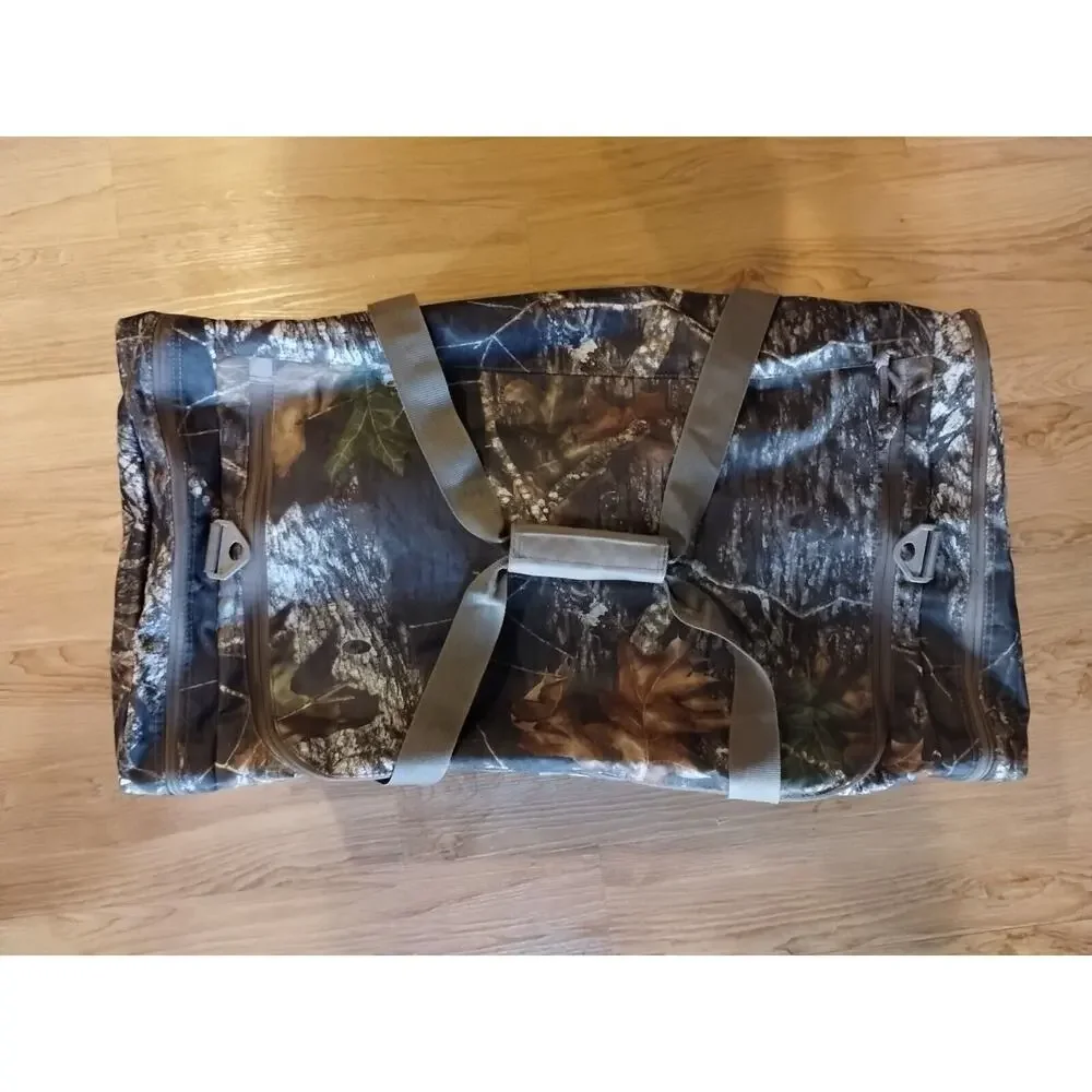 Red Head MASSIVE DELUXE Bass Duck Hunting Camo Duffle Bag Water Resistant 29